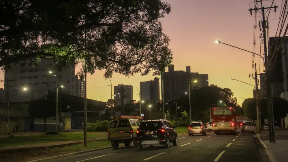 Fim de semana terá calor e umidade baixa em MS