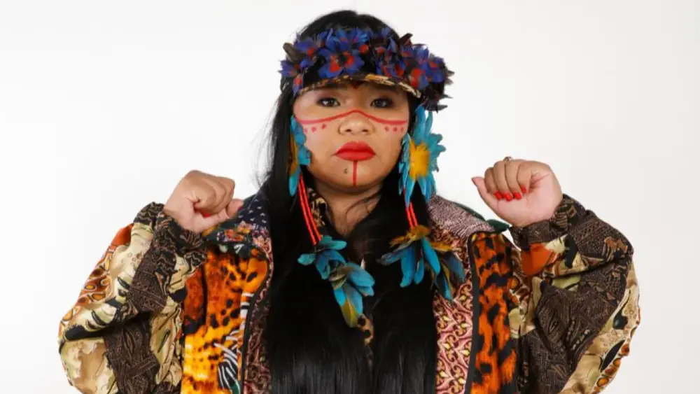 MC Anarandá leva rap indígena a show intimista em Campo Grande