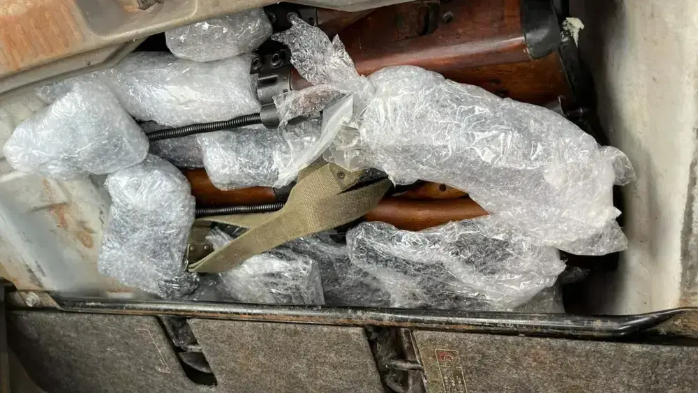 Policial paraguaio preso com 20 fuzis para o Rio